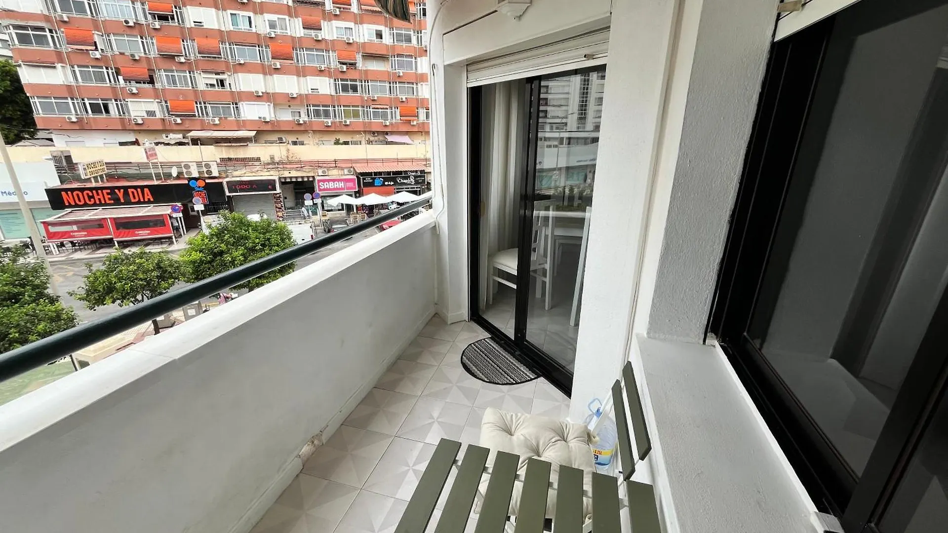 Mrv Torremolinos Centro Piscina Y Parking 아파트